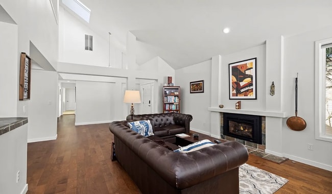 Building Photo - 9032 Gleneagle Dr