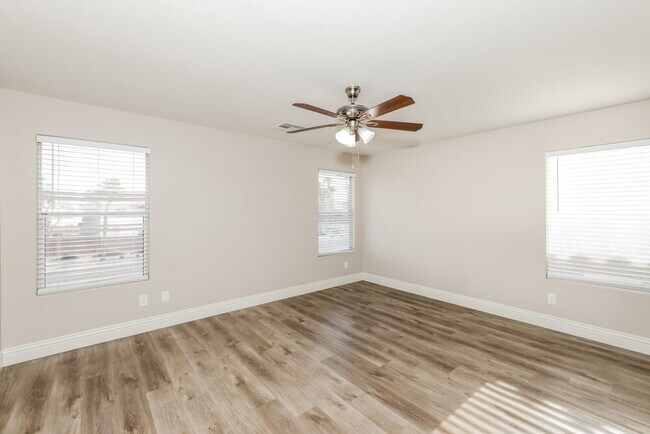 Building Photo - 7450 Easingwold Dr