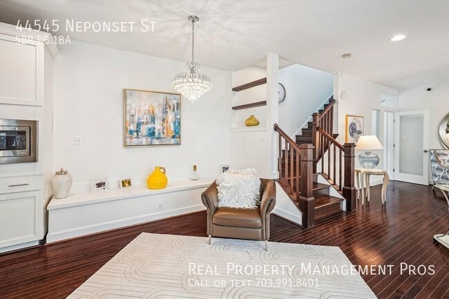 Building Photo - 44545 Neponset St