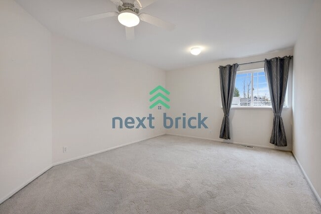 Building Photo - Lovely 4-bedroom + bonus room, 2.5-bath cul-de-sac home