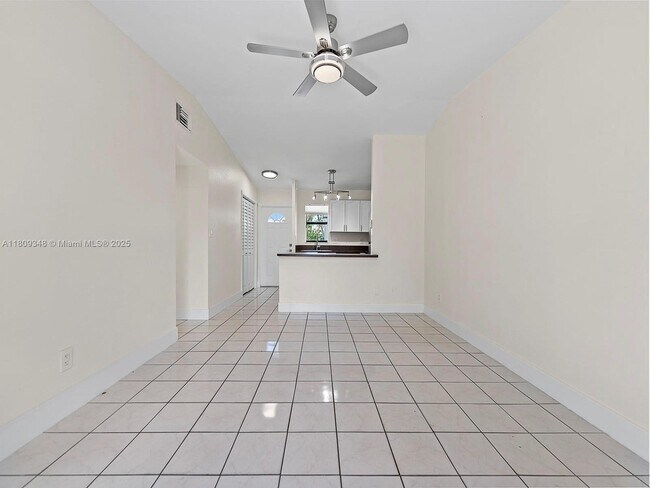 Building Photo - 20875 Grouper Dr