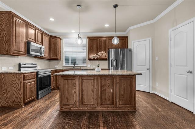 Building Photo - 2500 Rockbrook Dr