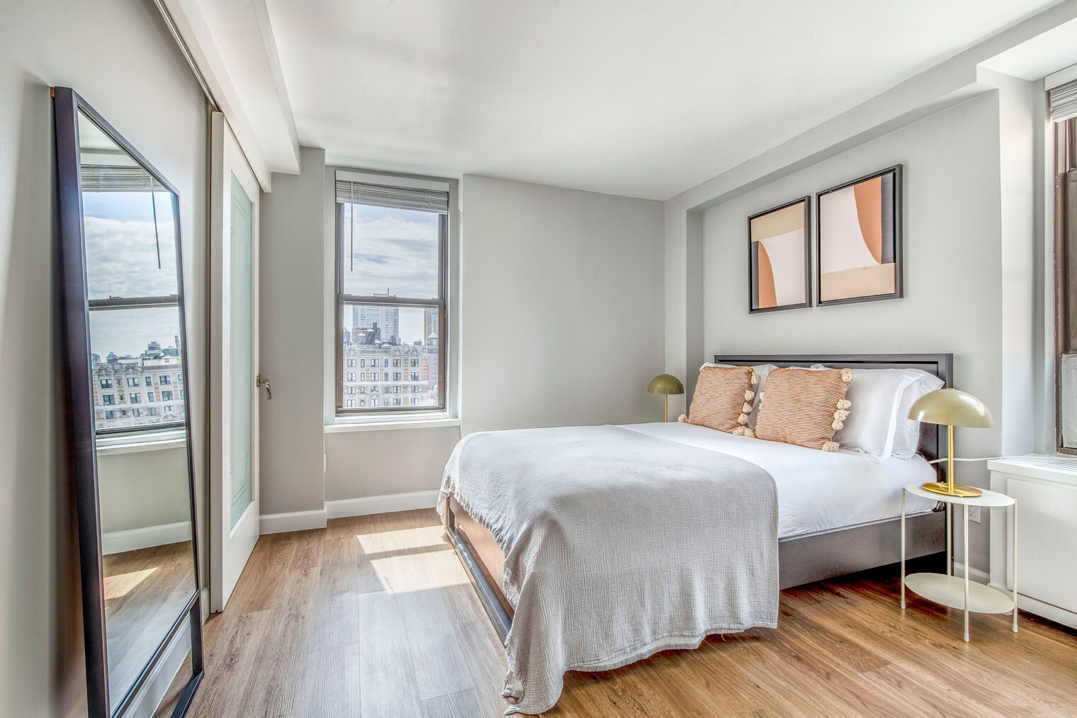 Building Photo - 240 W 73rd St