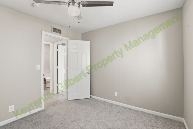 Building Photo - Charming Gilbert Home with Pool and Spacio...