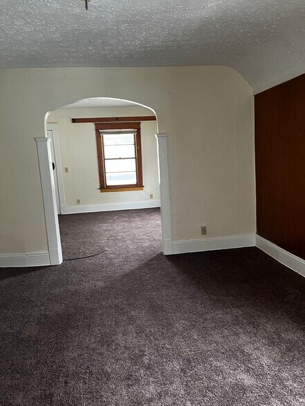 Building Photo - 3795 W 140th St