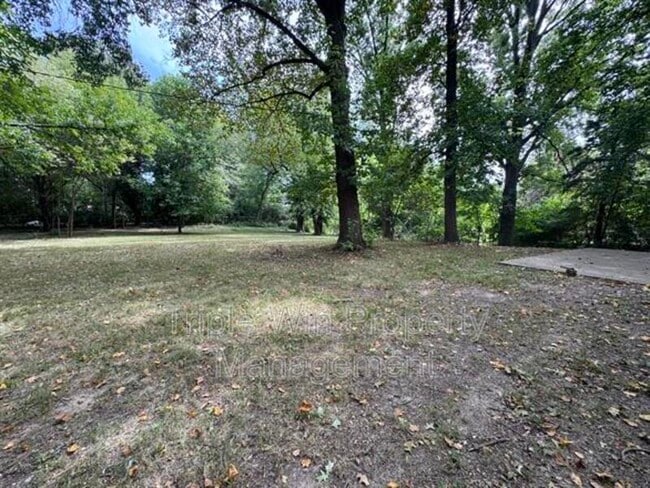 Building Photo - 11930 N Ranch Dr
