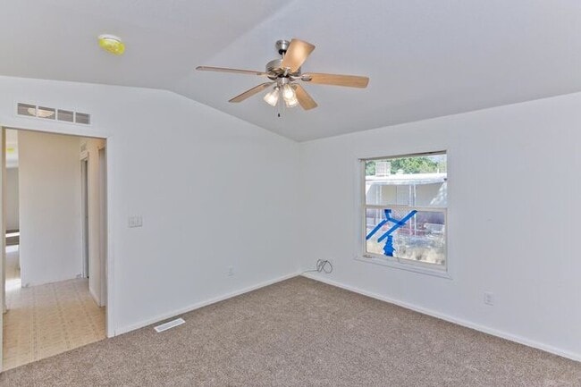 Building Photo - Charming East Grand Junction Home with Space, Comfort & Convenience