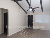 Building Photo - 1028 Illinois St