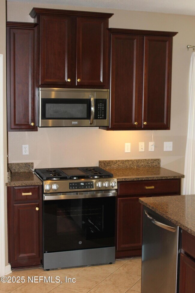 Building Photo - 5955 Wind Cave Ln