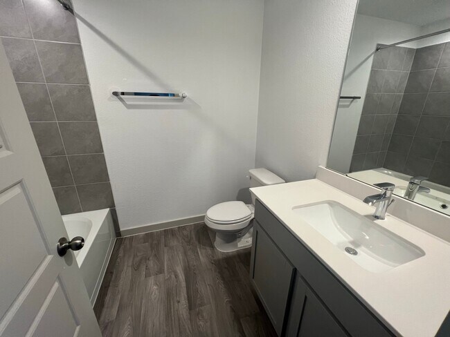 Building Photo - 7719 Brushwood Dr