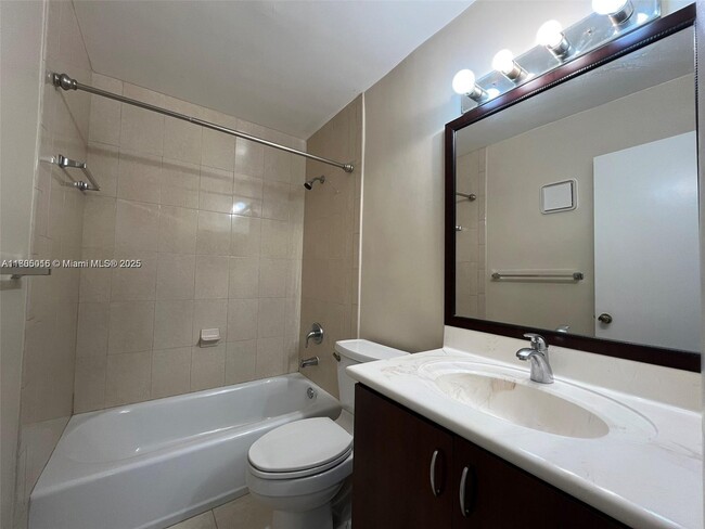 Building Photo - 11020 SW 124th Ct