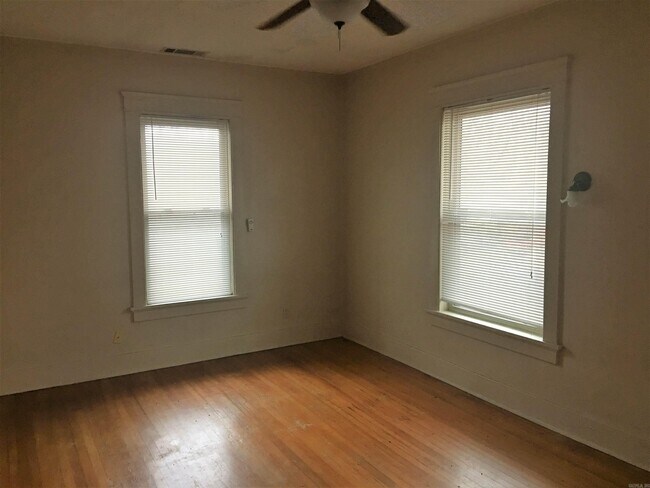 Building Photo - 2216 S Izard St