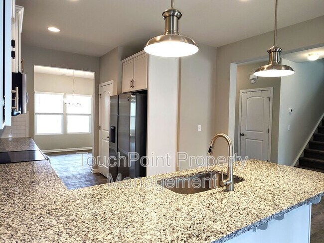 Building Photo - 8931 Rockrose Wy