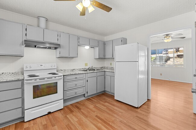 Building Photo - 106 Apache Hills Dr