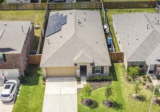 Building Photo - 1504 Twilight Grn Dr