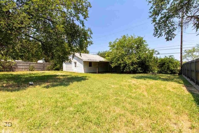 Building Photo - 18 Oxley Dr