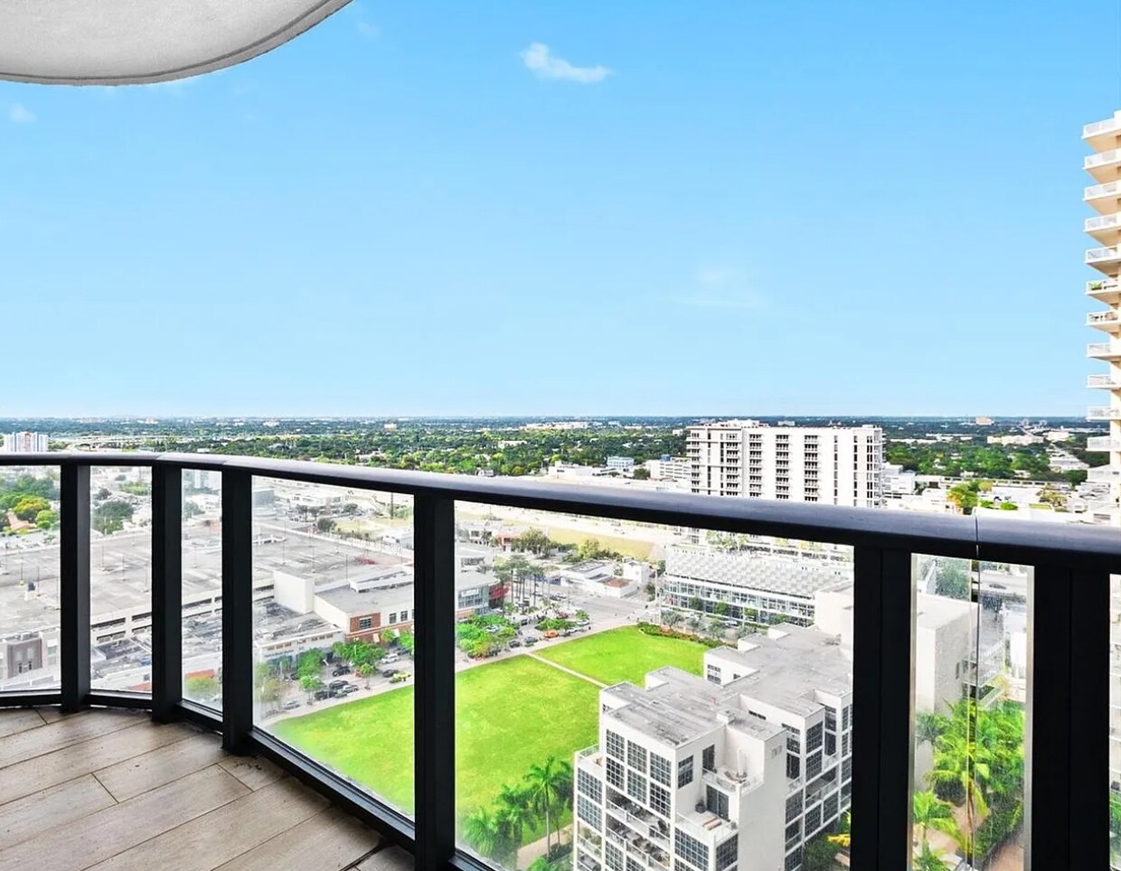 Building Photo - 121 NE 34th St