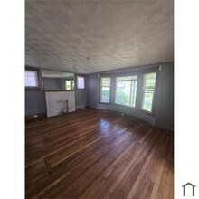 Building Photo - 13702 Rugby Rd