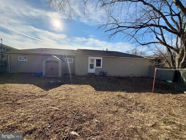 Building Photo - 4802 Beaver Dam Rd