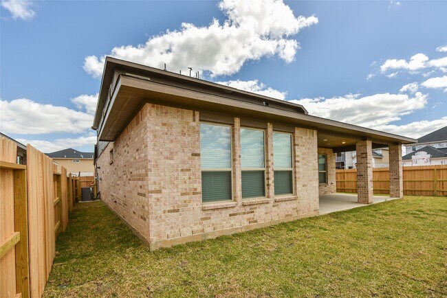 Building Photo - 7826 Kenora Wy