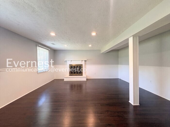 Building Photo - 5302 Greenough Pl