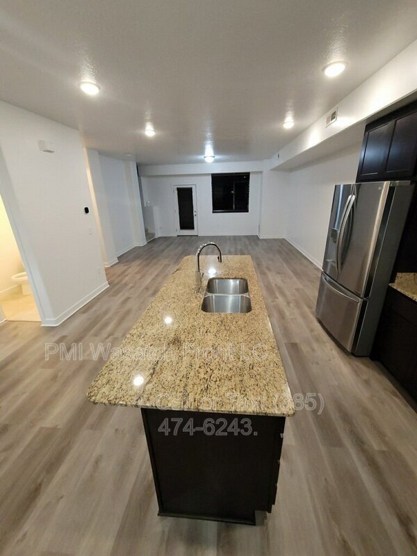 Building Photo - 5316 Solafax Ln