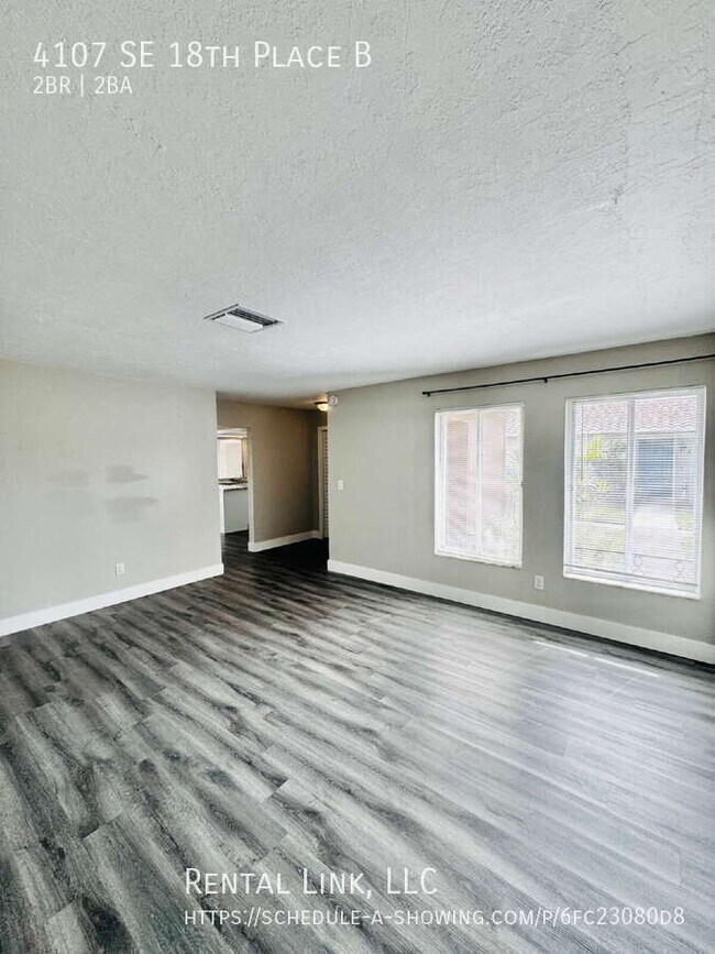 Building Photo - 4107 SE 18th Pl