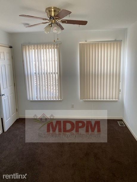 Building Photo - 2 br, 1.5 bath Condo - 8847 Hardwood Dr