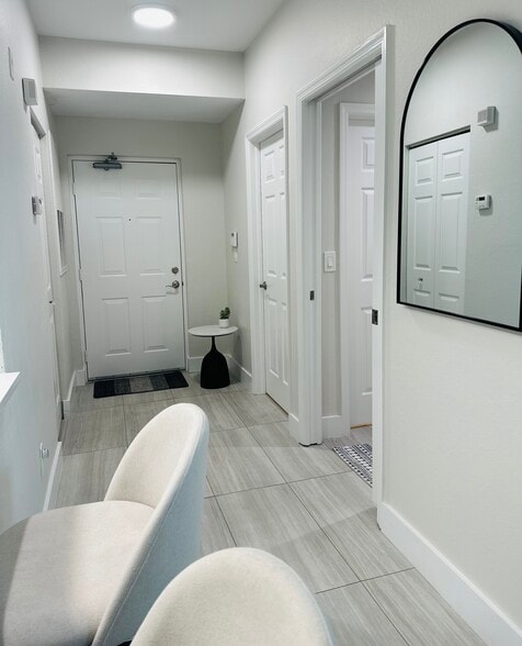 Entry - 4645 Saint Croix Ln