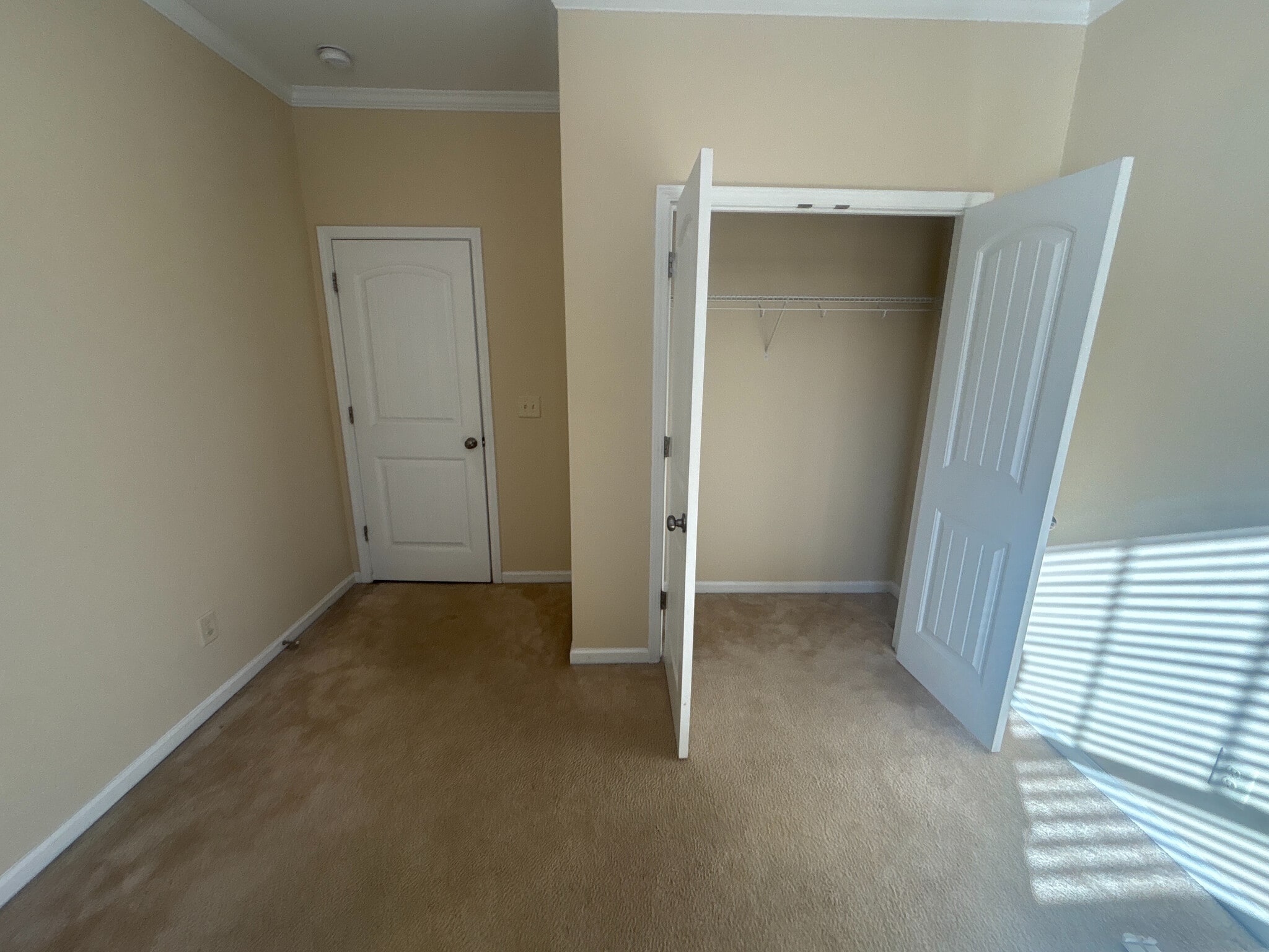 Building Photo - Room in House on Brintons Cottage St