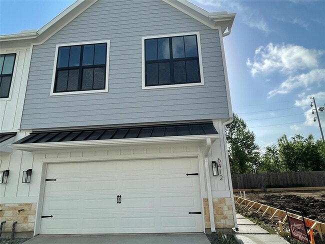 Building Photo - 6412 Highland Pine Ln