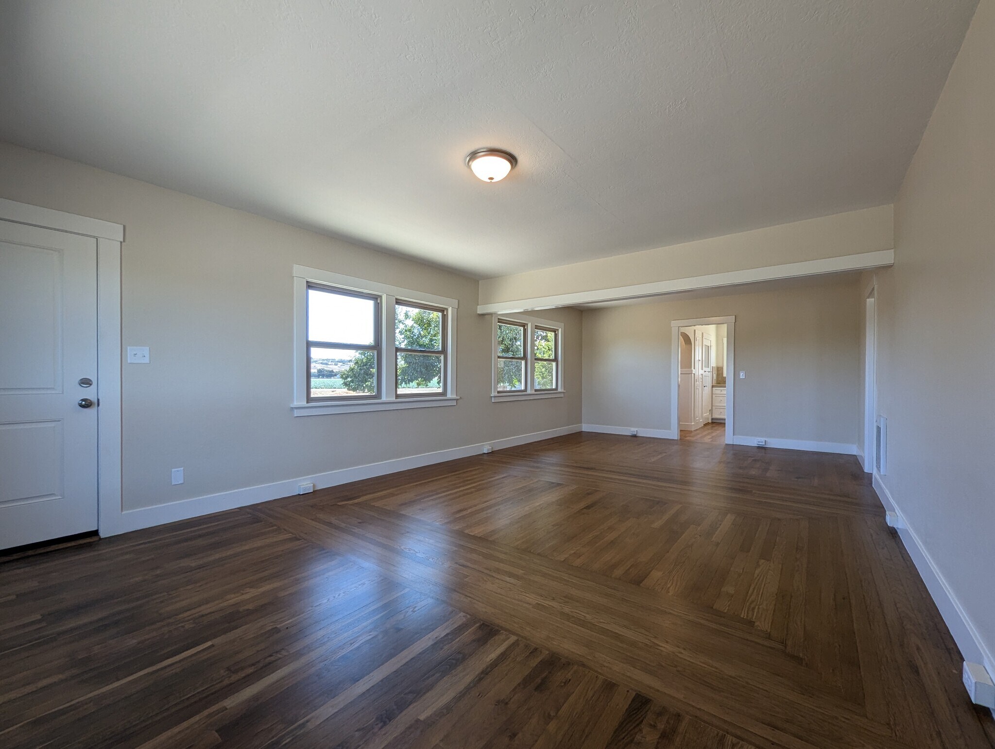 Building Photo - 211 Freitas Rd