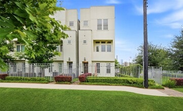 Building Photo - 3131 Leeland St