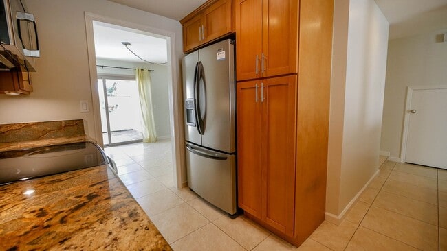 Building Photo - THANKSGIVING SPECIAL, $1,000 of 1st months rent - La Jolla Shores Heights - 4 Bedroom, 2.5 bath w...