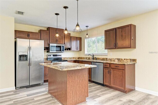 Building Photo - 7120 Elyton Dr