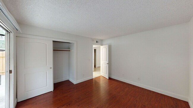Building Photo - 18181 Happy Ln