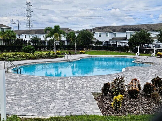 Building Photo - 7115 Grand Elm Dr