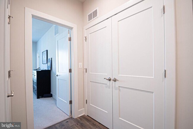 Building Photo - 2453 Liberty Lp