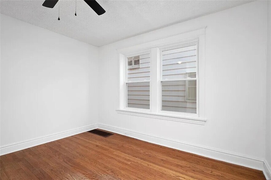 Building Photo - 4462 Wallace St