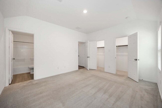 Building Photo - This charming 3-bedroom, 2-bath home, built in 2021