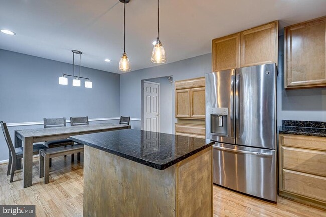 Building Photo - 8508 Blue Bird Woods Ct