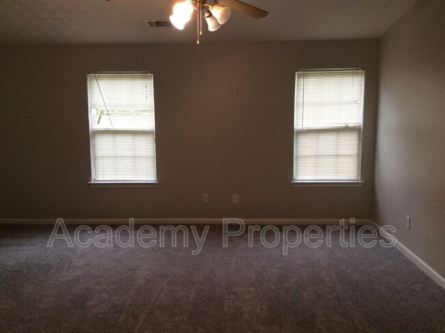 Building Photo - 735 Magnolia Gardens Walk