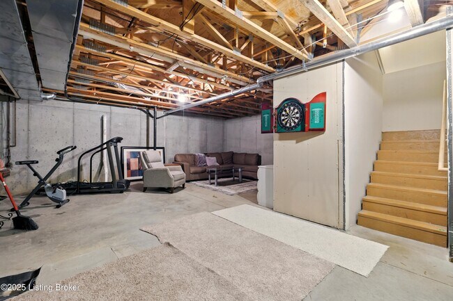 Building Photo - 225 Crescent Hill Pl