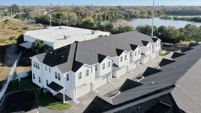 Building Photo - Brand New Constructed Townhouse in South T...