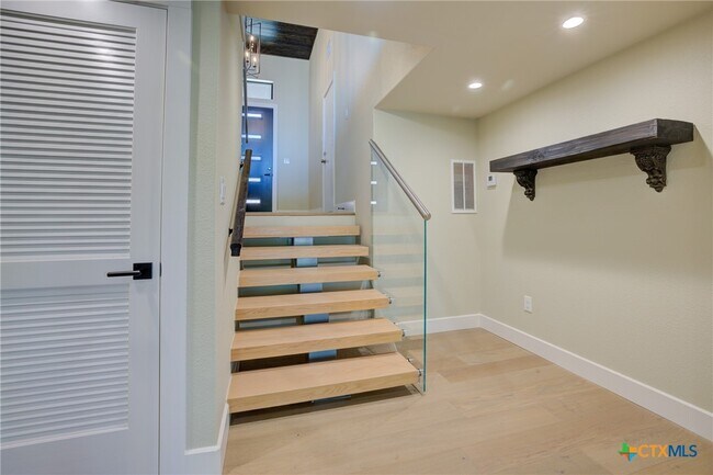 Building Photo - 2934 Colleen Dr