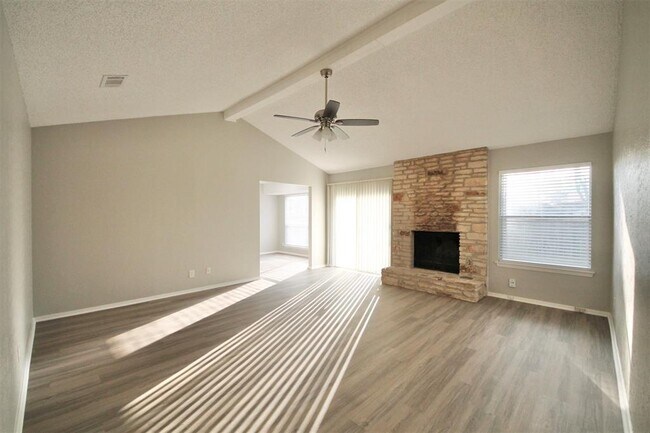 Building Photo - 12010 Ladrido Ln
