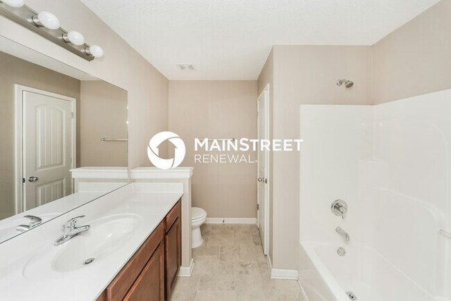 Building Photo - 3 Bedroom Pet-Friendly Home in Memphis, TN with Main Street Renewal