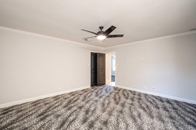 Building Photo - 3215 Sesbania Dr