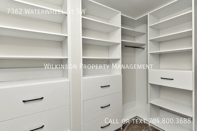 Building Photo - 7362 Waterwheel St SW