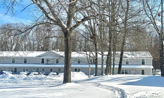 Building Photo - 98 E Market St